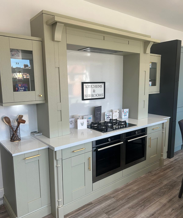 Custom Splashbacks Design and Fitting